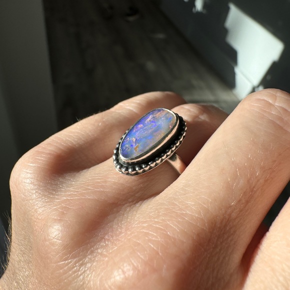 Genuine Solid Opal Ring Size 6 Custom Made Purple Blue Shift - Picture 3 of 6
